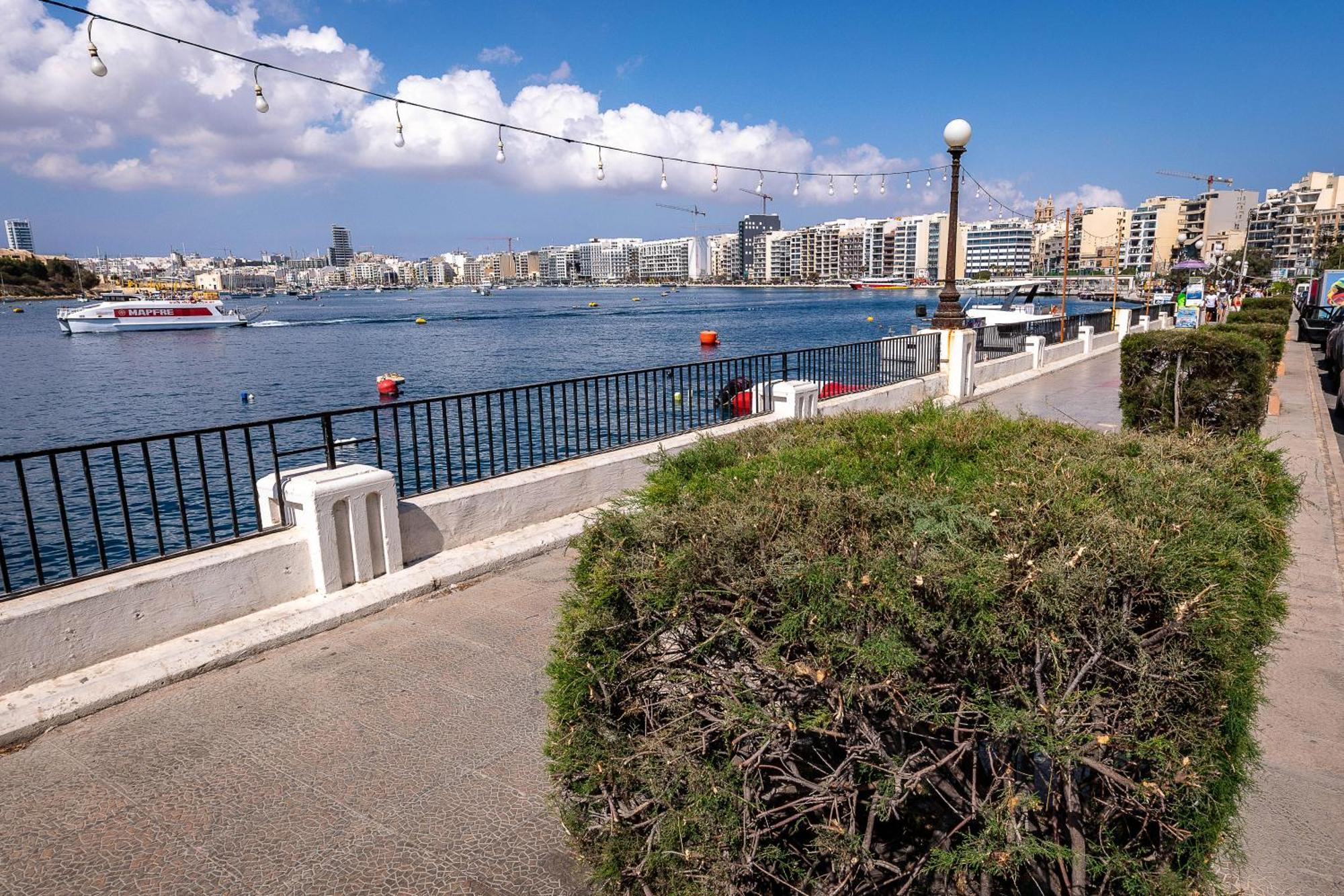 3 Floors Villa On Promenade 4 Bedrooms 3 Bathrooms スリーマ エクステリア 写真