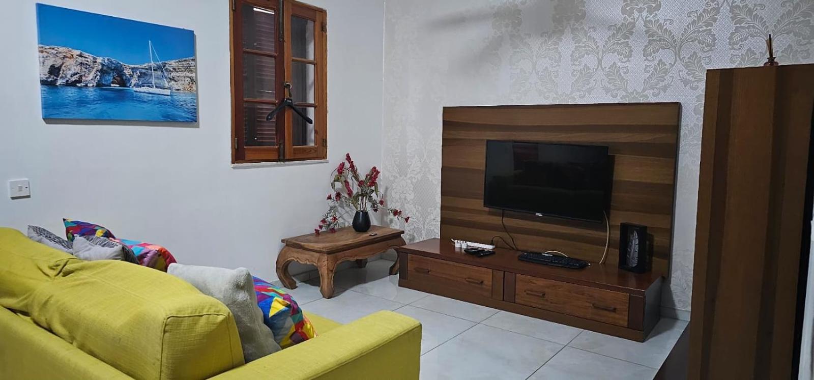 3 Floors Villa On Promenade 4 Bedrooms 3 Bathrooms スリーマ エクステリア 写真