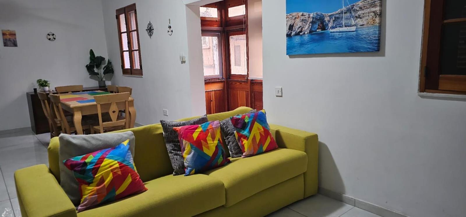 3 Floors Villa On Promenade 4 Bedrooms 3 Bathrooms スリーマ エクステリア 写真